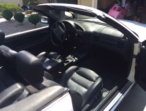 BMW 325i Cabriolet cua 