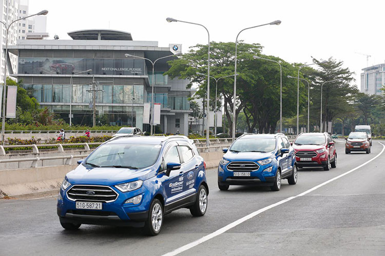 Ford EcoSport hiện đang là mẫu SUV đô thị đang được khách hàng Việt tìm kiếm nhiều nhất trên thị trường ôtô cũ nhờ mức giá hợp lý và tính đa dụng mặc dù đã bị khai tử. Đây được xem là mẫu SUV đô thị hạng B chất lượng, động cơ tốt và đã từng nhiều năm liên tiếp dẫn đầu doanh số phân khúc.