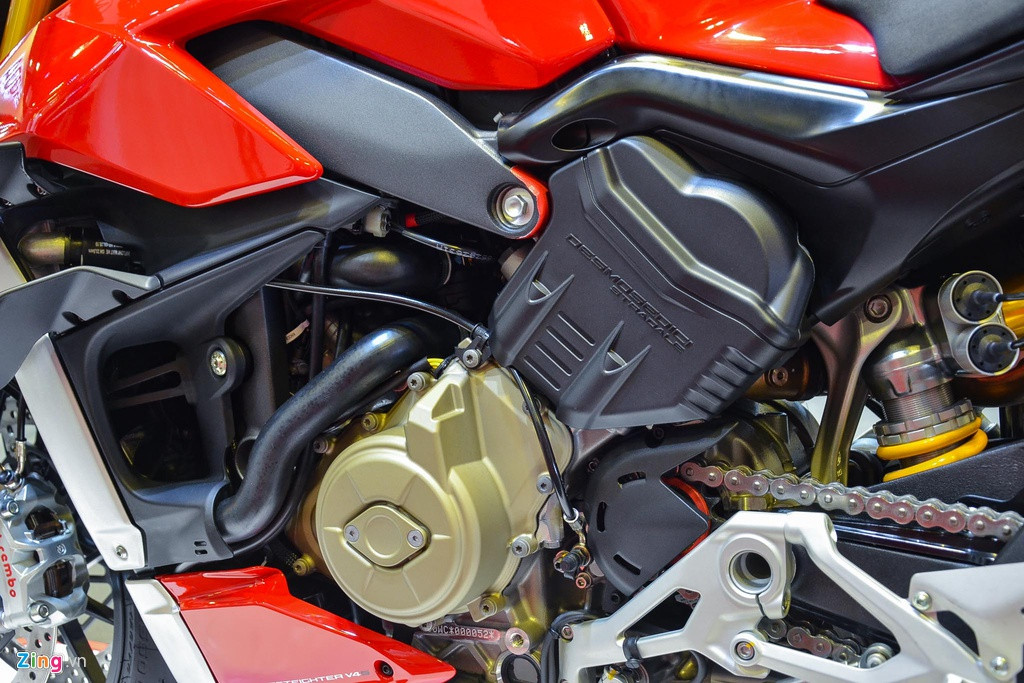 Ducati Streetfighter V4 