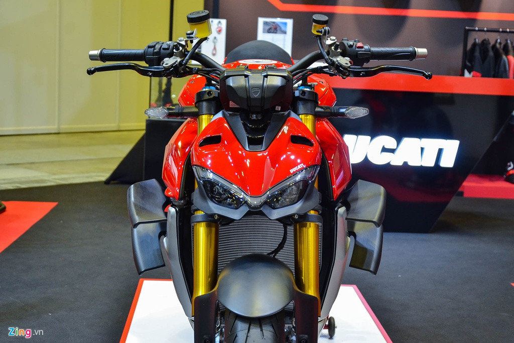 Ducati Streetfighter V4 