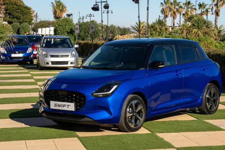 Nằm bên dưới nắp ca-pô của mẫu xe này ở thị trường Nhật Bản là 2 tùy chọn động cơ. Đầu tiên là động cơ xăng 3 xi-lanh, hút khí tự nhiên, dung tích 1.2L, tạo ra công suất tối đa 82 mã lực và mô-men xoắn cực đại 108 Nm. Động cơ kết hợp với hộp số biến thiên vô cấp CVT.