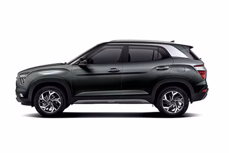 Theo đó, phiên bản nâng cấp của mẫu xe SUV Hyundai Creta 2024 dành cho Ấn Độ sẽ có kiểu dáng độc đáo, khác biệt so với phiên bản tiền nhiệm. Phần đầu xe sẽ có lưới tản nhiệt rộng hơn với các chi tiết trang trí tương tự như Verna sedan mới.