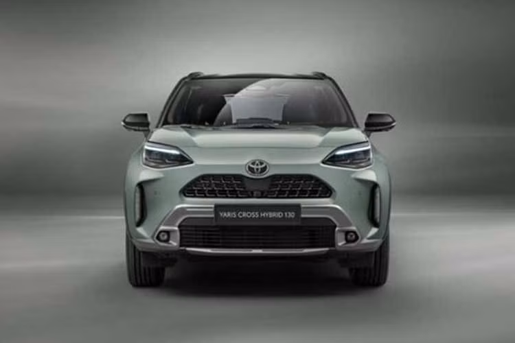 Việc đặt trước Yaris Cross 2024 theo hình thức trực tuyến sẽ bắt đầu vào cuối tháng này tại thị trường châu Âu. Thông tin chi tiết về giá xe Toyota Yaris Cross 2024 sẽ được tiết lộ gần ngày ra mắt.