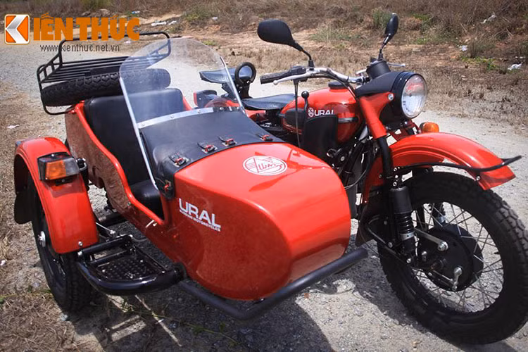 Những chiếc xe Ural nguyên bản còn lại ở Việt Nam hiện nay không nhiều. Đôi khi để có được một chiếc xe người đam mê cũng phải đi tìm ở khắp nơi, khi đã tìm được xe thì thường là xe quá cũ hoặc nát chỉ còn bộ khung và máy… Thường thì sau khi đã có xe, người chơi lại đi kiếm đồ và độ lên nguyên bản.