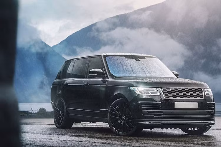 Được xây dựng từ bản LWB V8 5.0 lít, mẫu SUV hạng sang Range Rover mới của Project Kahn có giá lên đến 139.999 bảng Anh (tương đương 4,13 tỷ đồng), tăng 25.000 bảng Anh (khoảng 737,7 triệu đồng) so với giá xuất xưởng, như vậy, chiếc Range Rover này thậm chí còn đắt hơn Bentayga V8 gần 4.000 bảng Anh (khoảng 118 triệu đồng).