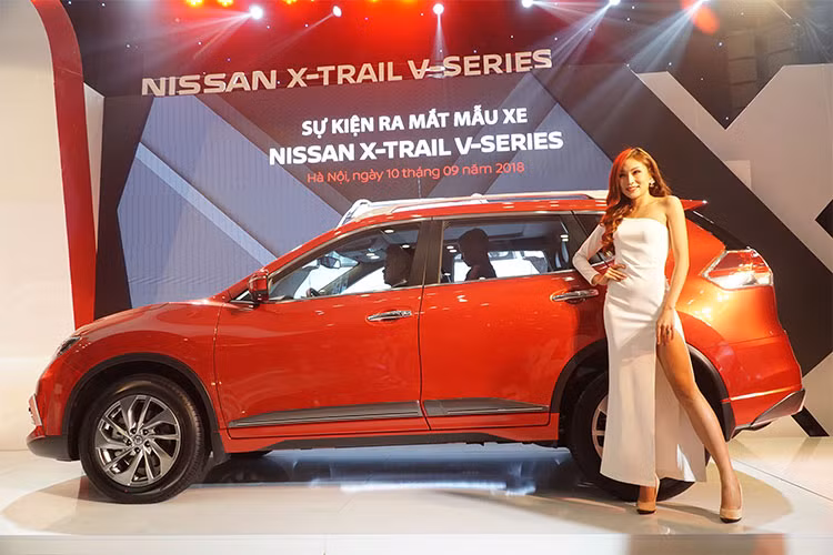 Theo phía nhà phân phối lắp ráp xe hơi Nissan cho hay, mẫu xe X-Trail V-Series 2018 này là một sản phẩm mới dành riêng cho thị trường Việt Nam. “V-Series” nghĩa là Việt Nam, sản phẩm được sáng tạo và được lắp ráp bởi người Việt ở nhà máy của Nissan tại Đà Nẵng.