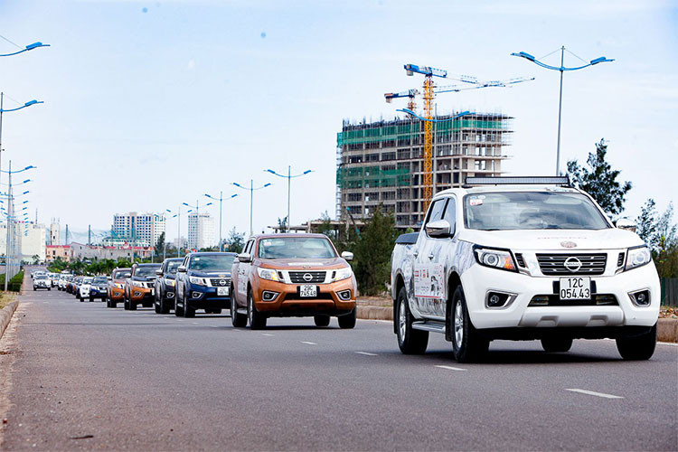 Câu lạc bộ những người chơi xe bán tải Nissan Navara (NAC) được thành lập từ năm 2015. Đến nay, NAC như một ngôi nhà chung bao gồm các thành viên có niềm đam mê đối với dòng xe Nissan Navara. Trải qua 3 năm, số lượng người tham gia đã lên tới con số 5500 thành viên trên Mạng xã hội Facebook và 300 thành viên chính thức.