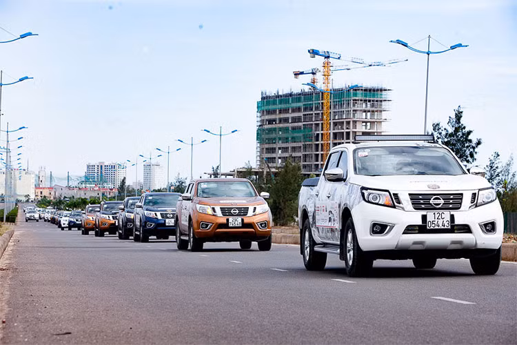 Câu lạc bộ những người chơi xe bán tải Nissan Navara (NAC) được thành lập từ năm 2015. Đến nay, NAC như một ngôi nhà chung bao gồm các thành viên có niềm đam mê đối với dòng xe Nissan Navara. Trải qua 3 năm, số lượng người tham gia đã lên tới con số 5500 thành viên trên Mạng xã hội Facebook và 300 thành viên chính thức.