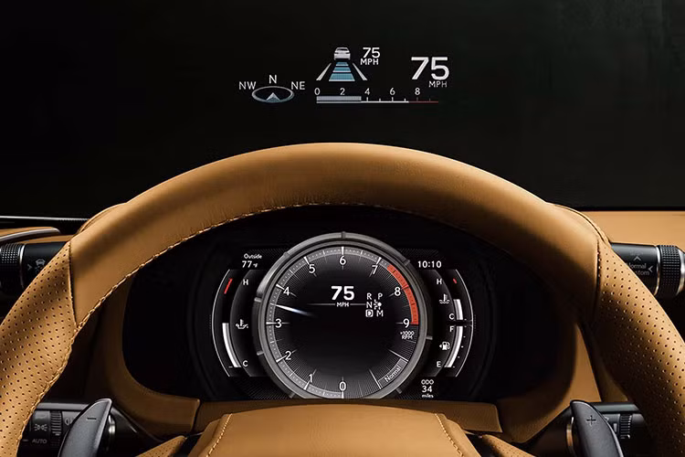 Các gói tùy chọn bổ sung thêm cho Lexus LC500 2025 các trang bị như hệ thống treo thể thao, vi sai chống trượt giới hạn, nội thất bọc da và hệ thống âm thanh Mark Levinson 13 loa cao cấp.