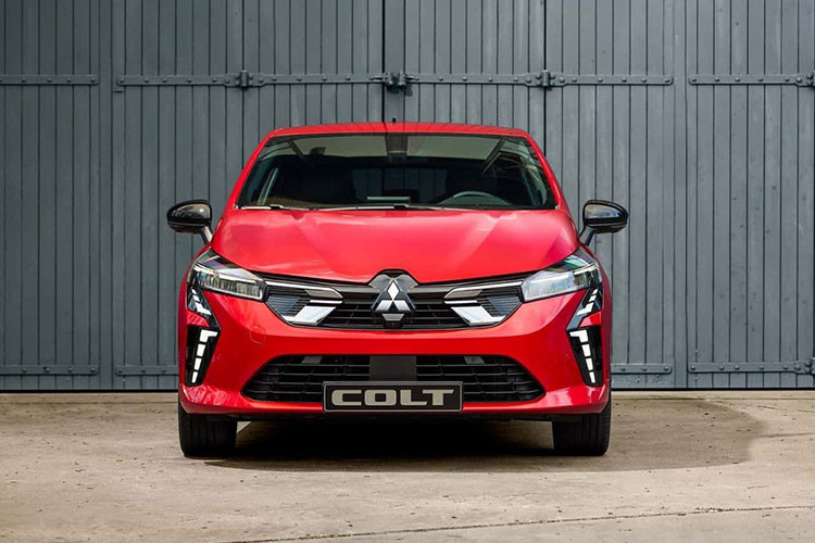 Mitsubishi Colt hybrid 2024 tiet kiem xang gia re, dau Toyota Yaris