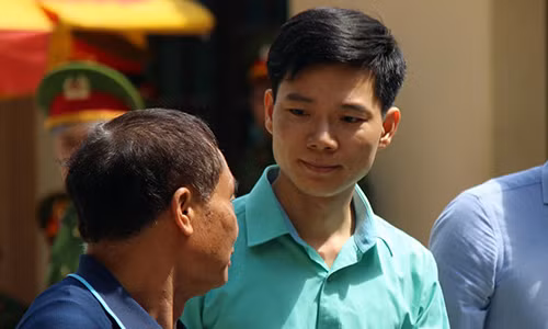 Hoang Cong Luong hau toa phuc tham, xin giam nhe hinh phat