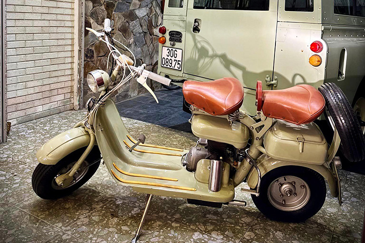 Đáng chú ý, sau hơn một nửa thế kỷ, mẫu xe này vẫn còn đầy đủ giấy tờ, được cả anh Đức và người chủ sở hữu cũ bảo quản rất cẩn thận về chất lượng. Hiện tại, anh định giá xe Lambretta Model F 1954 đạt 15.000 USD (tương đương gần 400 triệu đồng), và chỉ đồng ý sang nhượng cho những ai đủ khả năng giữ gìn, chăm sóc nó.