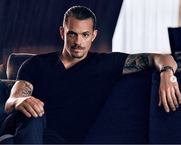 9. Thụy Điển. Năm 1998, Peter Eriksen đã giành chiến thắng trong cuộc thi sắc đẹp toàn cầu dành cho nam giới Manhunt International. Nhưng mãi 18 năm sau, nam giới Thụy Điển mới chấm dứt được đợt "hạn hán" giải thưởng ở các cuộc thi sắc đẹp khi Patrik Sjöö đã lặp lại thành tích mà Eriksen đã đạt được trước đó.