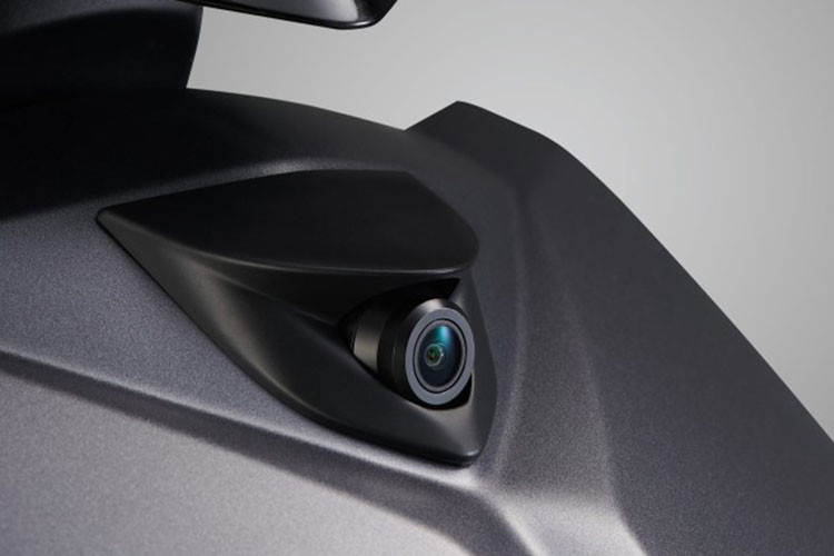 Về trang bị, mẫu xe ga Yamaha Limi 2023 sở hữu ghi đông trần thể thao, công nghệ đèn chiếu sáng Led ở trên hai đèn. Xi nhan trước sau sử dụng bóng halogen,...