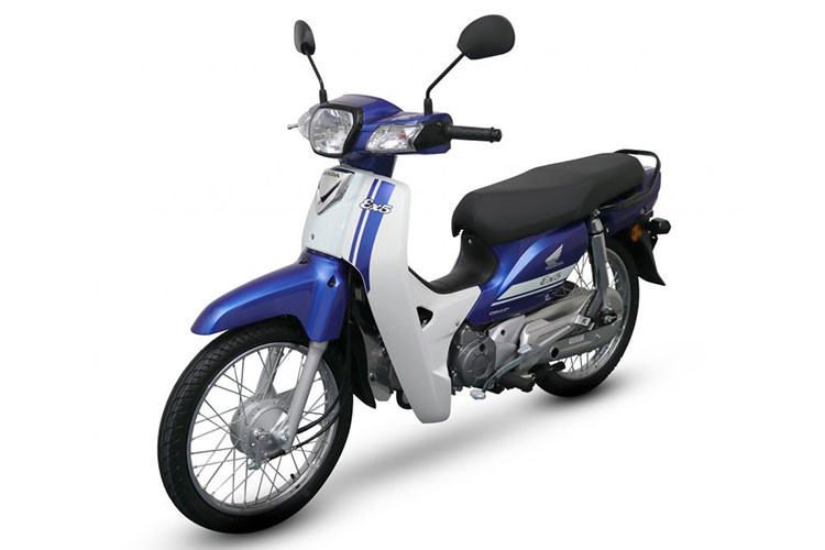 So với các mẫu xe số Honda Dream EX5 110 FI đang bán ra tại Malaysia, phiên bản mới 2018 gần như không thay đổi nhiều ngoài việc thêm màu sơn mới. Bên cạnh đó, các thông số kỹ thuật cũng gần như không đổi. Xe nặng 97 kg với bản vành nan và 99 kg với bản vành đúc.