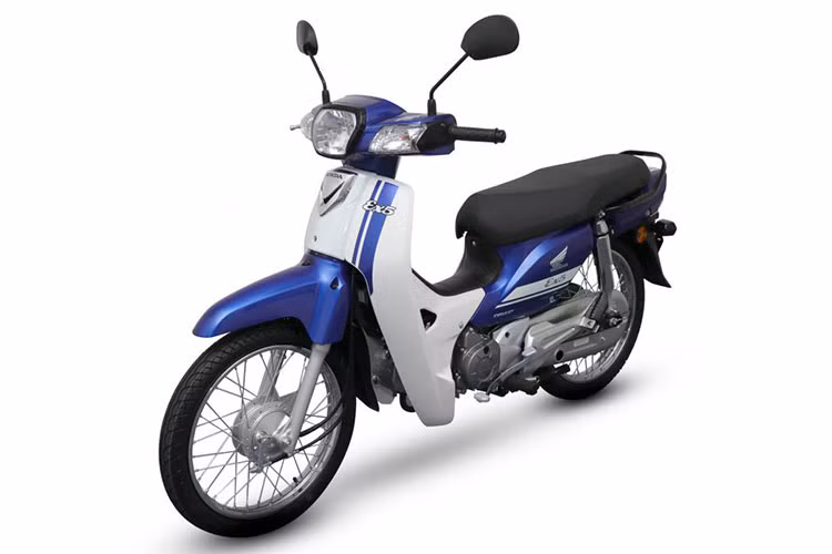 So với các mẫu xe số Honda Dream EX5 110 FI đang bán ra tại Malaysia, phiên bản mới 2018 gần như không thay đổi nhiều ngoài việc thêm màu sơn mới. Bên cạnh đó, các thông số kỹ thuật cũng gần như không đổi. Xe nặng 97 kg với bản vành nan và 99 kg với bản vành đúc.