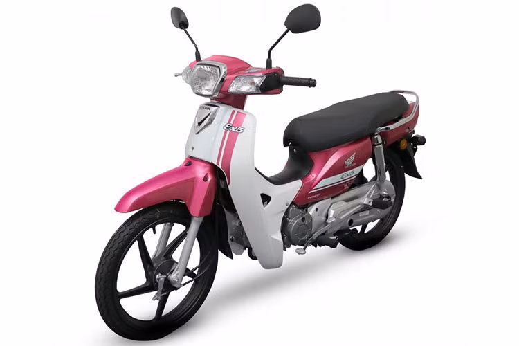 Mẫu xe máy Honda Super Dream 110 được xem là biểu tượng và được nhiều thế hệ người Việt Nam yêu thích, tuy nhiên nó đã bị khai tử cách đây không lâu do kinh doanh không hiệu quả. Trong khi đó tại Malaysia, mẫu Super Dream có tên là Honda EX5 vẫn được người dùng Malaysia ưa chuộng và vừa ra mắt phiên bản mới 2018.