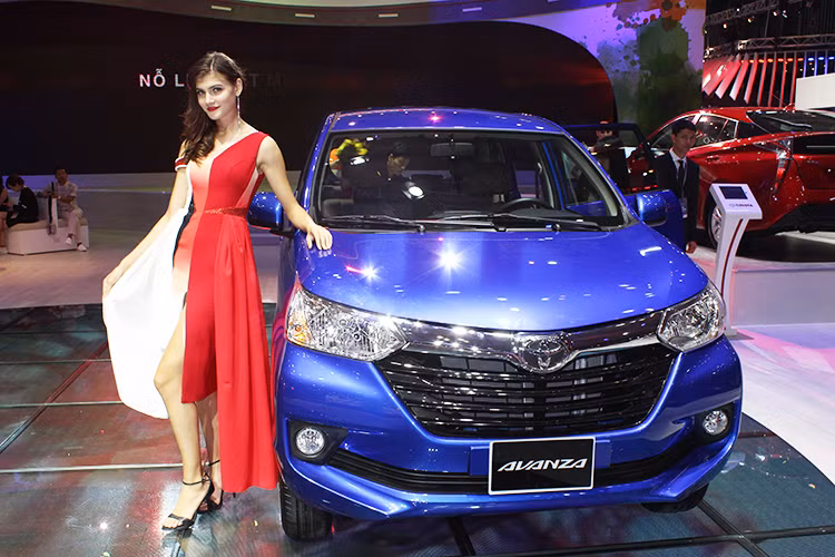 Xe gia re Toyota Avanza co "hut" khach tai Viet Nam?