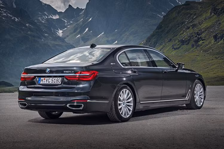 Với vị trí này, có vẻ BMW 7 Series đang xếp cuối cùng trong cuộc cạnh tranh ngôi vị sedan hạng sang hàng đầu của các thương hiệu xe châu Âu.
