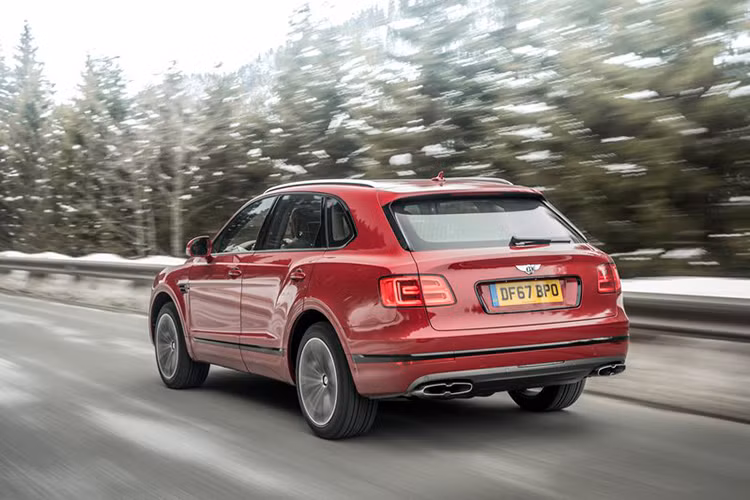 Kể từ khi có mặt trên thị trường, Bentley Bentayga đã "Nâng quy chuẩn SUV hạng sang lên tầm vóc khác. Sự táo bạo của Bentley là rất hợp lý."