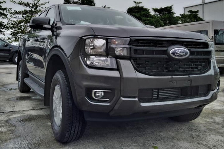 Ford Ranger 2022 moi da lo dien hoan toan tai Viet Nam-Hinh-2