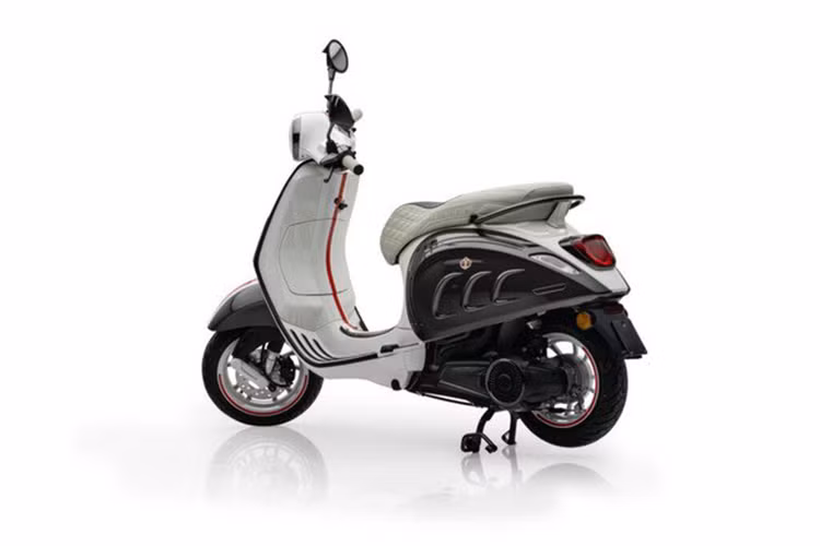 Phiên bản Vespa Elettrica Monaco của Mansory sẽ được sản xuất với số lượng giới hạn là 99 chiếc và giá bán vẫn chưa được tiết lộ. Nhưng theo dự đoán của người hâm mộ, giá cho một chiếc xe tay ga điện được độ bởi Mansory sẽ vô cùng đắt đỏ, có thể gấp 3 lần bản thường.