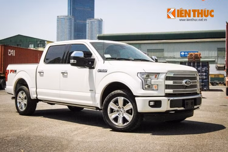  "Siêu xe" bán tải F-150 được xem là mẫu xe bán tải con cưng của hãng Ford tại thị trường Mỹ. 