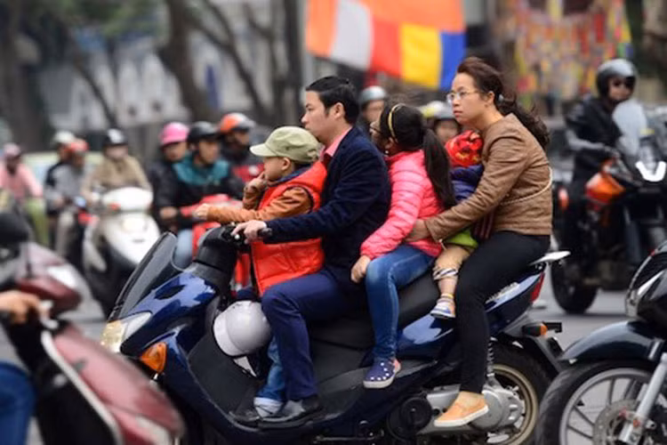 Tang muc xu phat hang loat loi vi pham giao thong duong bo