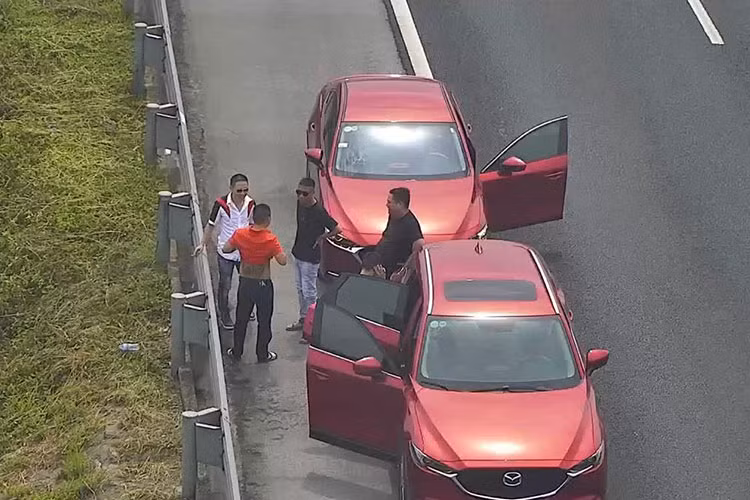 Tang muc xu phat hang loat loi vi pham giao thong duong bo-Hinh-2