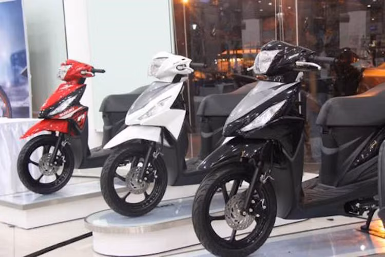 Mặc dù chưa hề công bố ngày ra mắt chính thức, mẫu xe tay ga Suzuki Address 110 mới đã được trưng bày tại Suzuki World, TP HCM cho khách tham quan chiêm ngưỡng và đánh giá.