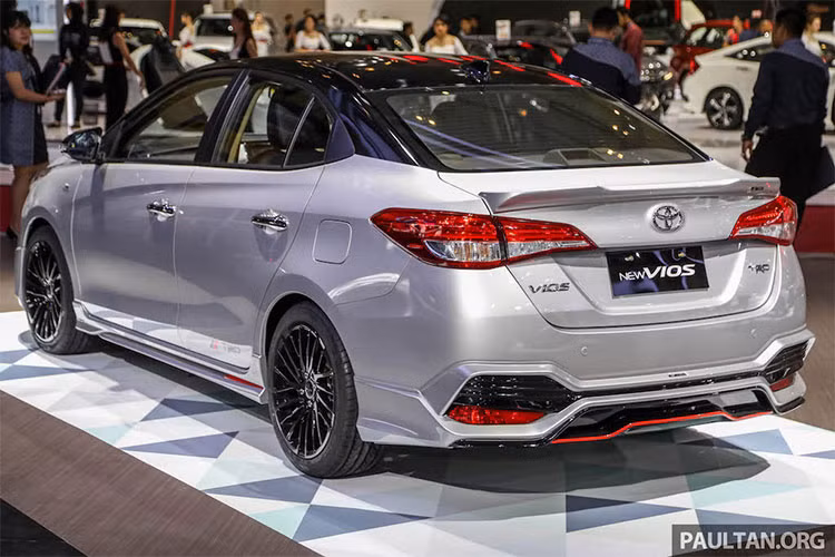 Không có sự thay đổi nào về mặt vận hành, Toyota Vios TRD Sportivo phiên bản Concept cho năm 2018 này sẽ vẫn sử dụng hệ động lực với máy xăng 4 xi-lanh, Dual VVT-i, dung tích 1,5 lít, tạo ra công suất tối đa 107 mã lực tại tua máy 6.000 v/ph, mô-men xoắn cực đại 140 Nm tại tua máy 4.200 v/ph và kết hợp với hộp số vô cấp CVT.