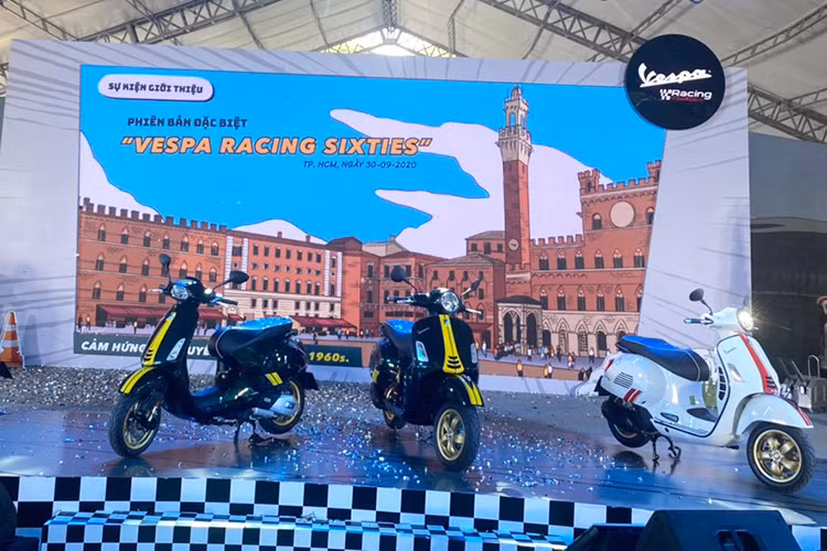 Bộ đôi phiên bản đặc biệt Vespa Sprint &amp; GTS Racing Sixties mới gồm các lựa chọn về động cơ mạnh mẽ: Sprint 150cc, GTS 150cc và GTS HPE 300cc với hai phiên bản màu sắc: phiên bản màu Xanh lục cổ điển – màu sơn đặc biệt chỉ có ở phiên bản này - kết hợp tem thể thao vàng thanh lịch, và phiên bản màu Trắng hiện đại kết hợp tem thể thao màu đỏ năng động và trẻ trung.