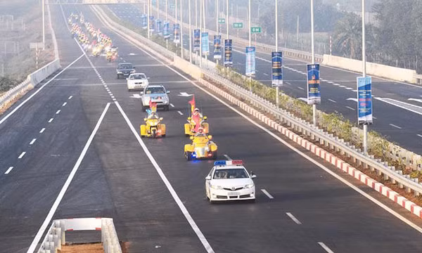 De xuat thi diem cho moto tren 175cc chay vao duong cao toc