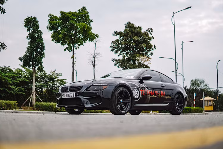 Với sức mạnh lên tới 700 mã lực, đây được xem là chiếc BMW M6 Coupe mạnh nhất Việt Nam hiện nay. Hiện chi phí tổng thể của gói độ cho chiếc xe này không được chủ nhân công bố cụ thể.