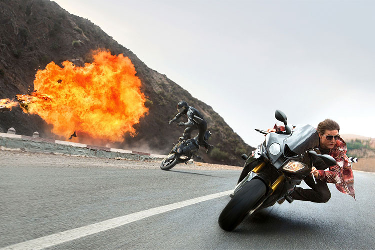 Phần phim mới nhất của loạt phim Mission: Impossible là Rogue Nation có sự góp mặt của mẫu siêu môtô BMW S1000RR. Trong phần phim này, Tom Cruise có cảnh rượt đuổi rất ấn tượng cùng chiếc BMW S1000RR, qua đường nhựa, đường cát và thậm chí là bậc thang.
