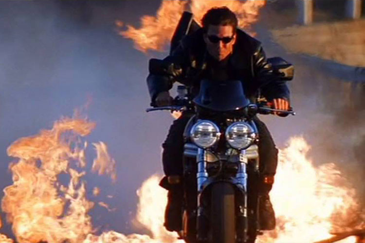 Vào năm 2006, phần 2 của loạt phim Mission Impossible (nhiệm vụ bát khả thi) được chính thức ra rạp. Với sự tài trợ của thương hiệu xe Anh Quốc Triumph, Tom Cruise đa có loạt cảnh hành động gay cấn trên chiếc Triumph Speed Triple, chiếc naked-bike mạnh mẽ nhất của hãng.