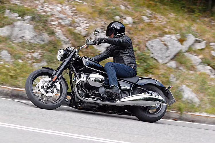 Động cơ Big Boxer áp dụng công nghệ điện tử hiện đại, sản sinh công suất 91 mã lực tại 4.750 vòng / phút và mô-men xoắn 158 Nm tại 3.000 vòng/phút, và đặc biệt lực kéo luôn trên 150 Nm từ 2.000 đến 4.000 vòng/phút. Công suất và lực kéo mạnh mẽ tại mọi dải vòng tua cộng hưởng âm thanh độc đáo tạo nên trải nghiệm đầy phấn khích. Hệ thống truyền động hộp số 6 cấp với công nghệ bộ ly hợp chống trượt đảm bảo xe vận hành ổn định khi xuống số bất ngờ.