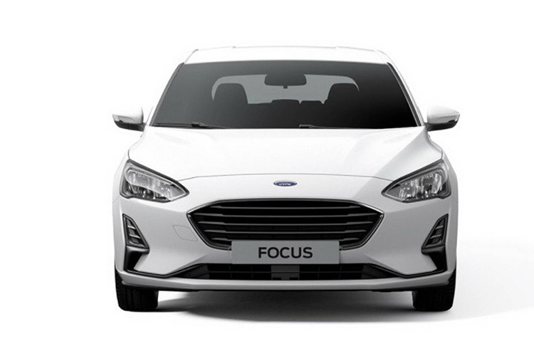 Tuy nhiên, phiên bản base Ford Focus thấp nhất sở hữu mức giá vô cùng hợp lý, chỉ 18.700 EUR tại Đức (tương đương 524 triệu đồng). Phiên bản này được gọi tên là Focus Trend. Và chiếc xe tuy không sở hữu những thứ hào nhoáng như trên bản Vignale, nhưng vẫn là một chiếc hatchback đẹp vừa phải, rộng rãi và thực dụng.