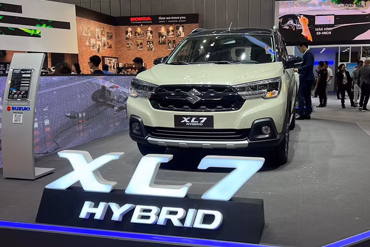 Suzuki XL7 Hybrid giam hang chuc trieu dong 