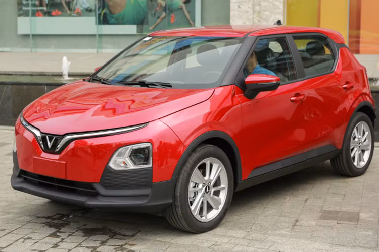 Phat hien 1/5.912 xe VinFast VF5 Plus o Viet Nam dinh loi trieu hoi