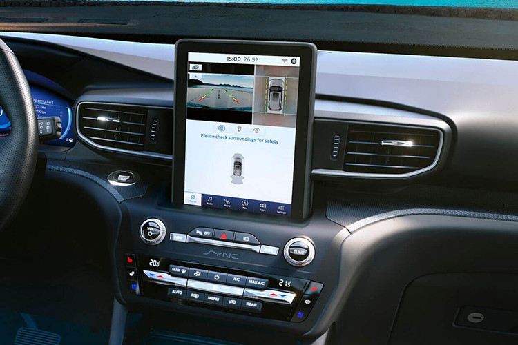 Cuối cùng là những trang bị an toàn như hệ thống kiểm soát hành trình thích ứng với tính năng Stop &amp; Go, nhận diện biển báo tốc độ, đưa xe vào giữa làn đường, hỗ trợ phanh khi lùi, hỗ trợ phanh khi đỗ xe, phát hiện điểm mù, cảnh báo phương tiện cắt ngang khi lùi, hỗ trợ tránh va chạm sớm với phanh chủ động và camera 360 độ. 