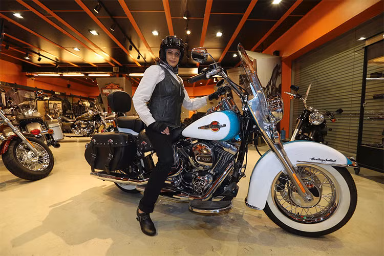 Đây là một tín hiệu tốt với cuộc cách mạng hiện đại hóa tôn trọng nữ quyền của các nước Ả Rập. Chạy môtô luôn là một trải nghiệm hấp dẫn khó quên đối với bất kì ai và bản thân các biker nam của Ả Rập cũng rất vui mừng với sự tham gia của phụ nữ vào cộng đồng.