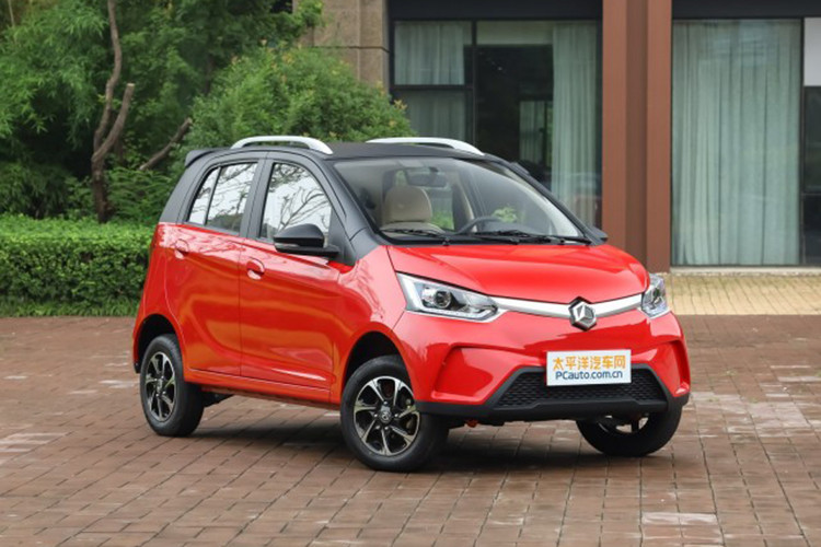 Giá bán xe Levdeo i3 mới sau gói trợ cấp chính phủ Trung Quốc hiện đang được niêm yết từ 50.000 nhân dân tệ cho tới 54.000 nhân dân tệ (tương đương khoảng 164 đến 177 triệu đồng).