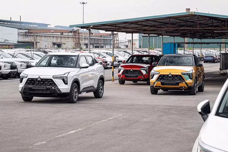 Hiện tại, Mitsubishi XForce vẫn đang nhận cọc tại Việt Nam với nhiều ưu đãi hấp dẫn (từ 1/9 đến 30/11 năm nay với quà tặng miễn phí 2 năm bảo dưỡng hoặc 40.000 km tuỳ điều kiện đến trước, cùng 1.000 điểm tích luỹ trên ứng dụng Mitsubishi Connect+).