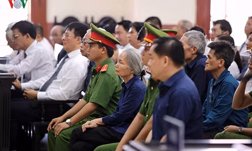 Xet phuc tham dai an DAB: Vu “Nhom” tiep tuc keu oan-Hinh-2