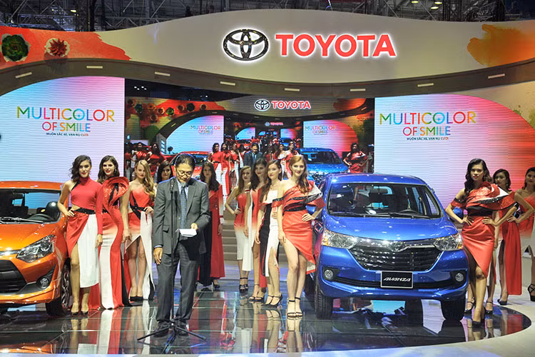 Ngoài sự góp mặt của các hãng xe đang có mặt tại thị trường Việt Nam, triển lãm VMS 2017 lần này cũng sẽ thu hút sự tham gia của 50 đối tác về sản phẩm và dịch vụ liên quan đến ôtô. như phụ tùng, phụ kiện, các dịch vụ tư vẫn về mua bán xe, hay sửa chữa và làm đẹp cho xe...