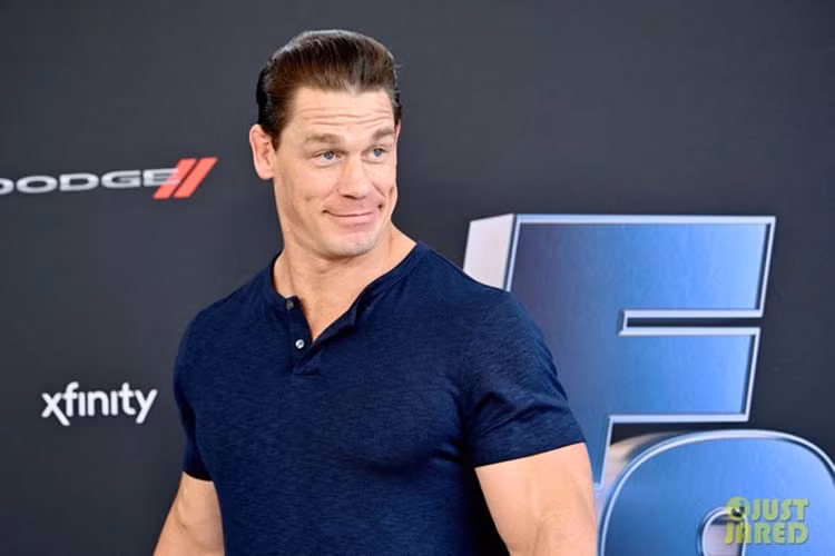 Fast &amp; Furious 9 cũng bổ sung thêm John Cena. Anh vào vai Jakob, em trai của Dominic Toretto và đồng thời cũng là nhân vật phản diện chính trong phim và là cộng sự của cô đào Charlize Theron trong vai Cipher.
