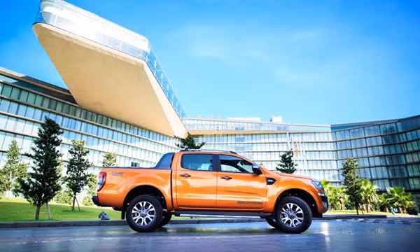 Ford Viet Nam dat ky luc ban xe trong thang 