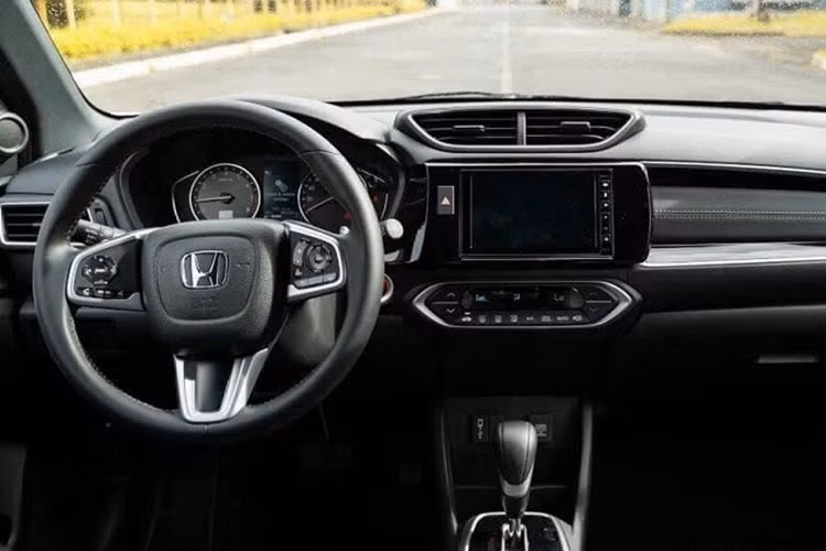 Honda BR-V tai Viet Nam giam gia, chi con tu 629 trieu dong-Hinh-2