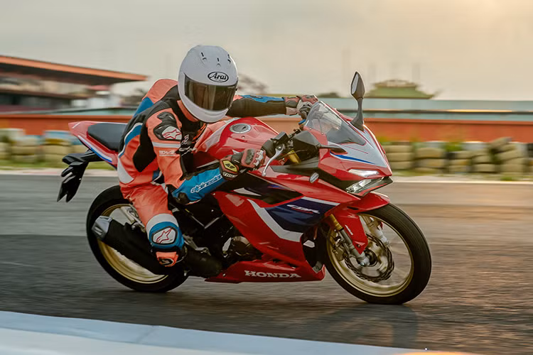 Honda Viet Nam manh tay dai cho Winner X va CBR150R 2024